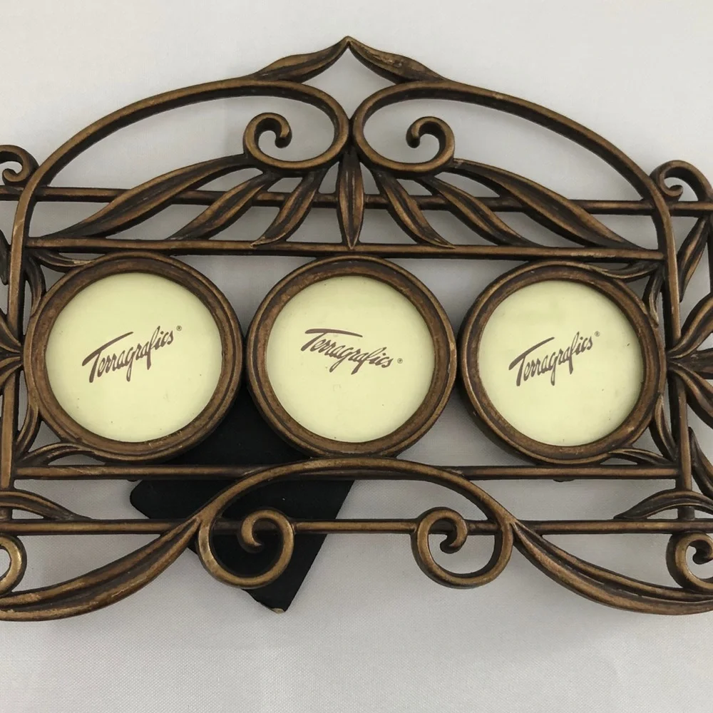 Terragrafics NEW Bronze scroll pattern triple round picture frame